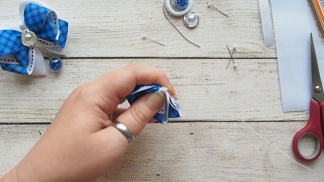 Бантики из лент. Школьные бантики с подвесками DIY смотреть онлайн
