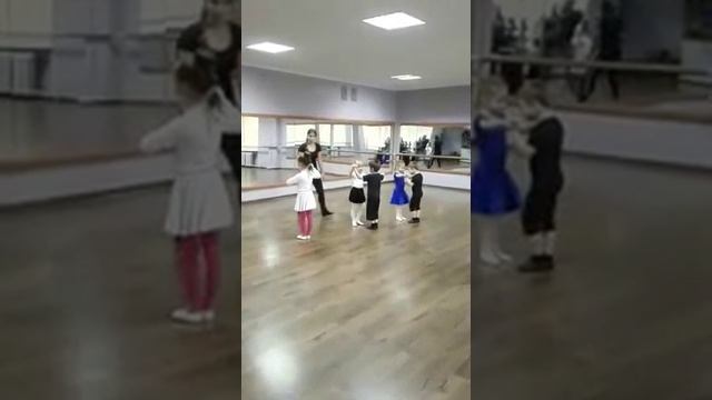 Даня. Март 2019 . Школа танцев. смотреть онлайн