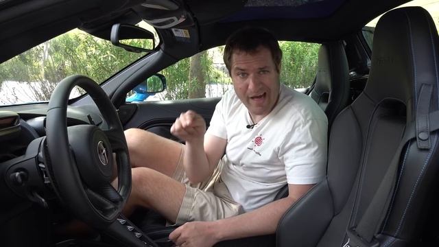 The McLaren 765LT Spider Is A $500,000 Top-Down Track Monster