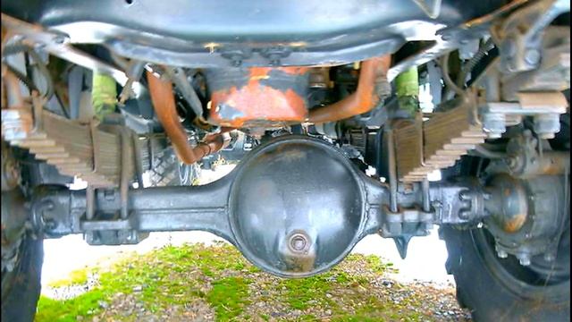 Целая стоянка списанных с ГосЗапаса грузовиков ЗИЛ с хранения смотреть онлайн