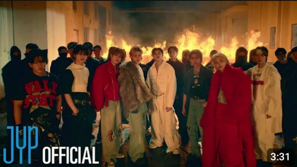 Straykids TOPLINE (Feat.Tiger JK) M/V