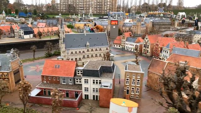 MADURODAM || Miniature park Netherlands смотреть онлайн