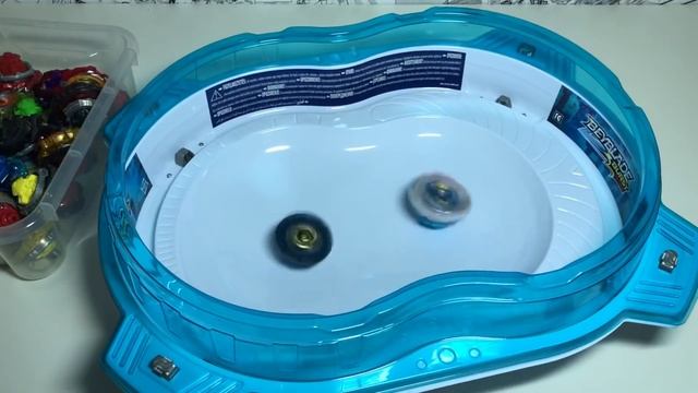 ТЕСТ НОВЕНЬКОГО ВОЛЧКА ОТ HASBRO / Бейблэйд Бёрст / Beyblade Burst смотреть онлайн