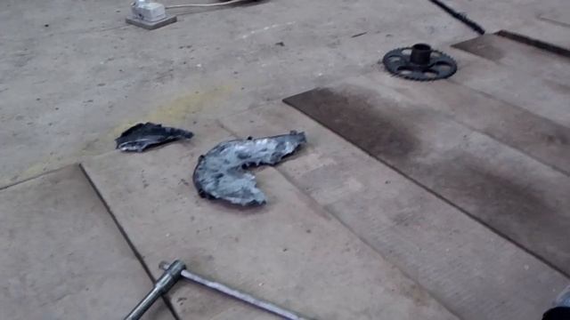 Как поставить ведомую звездочку без кожуха. Открытая цепная передача на Мотоцикл ИЖ. смотреть онлайн