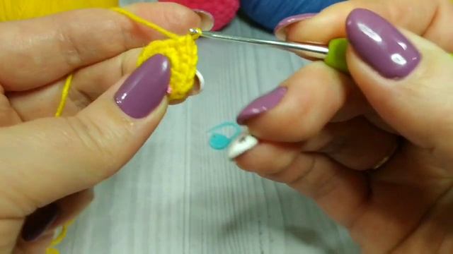 Учимся вязать игрушки:) Урок 1 Вяжем шарик смотреть онлайн