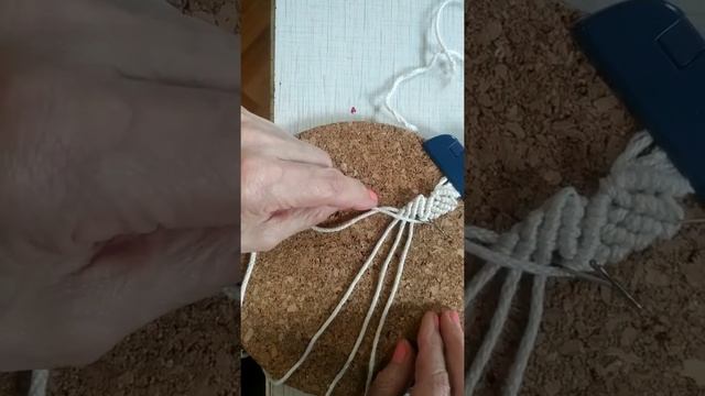 Мастер класс Плетение Цветочных узоров. Макраме. Цветочный узор - 02 #плетение #ЦветочноеМакраме смотреть онлайн