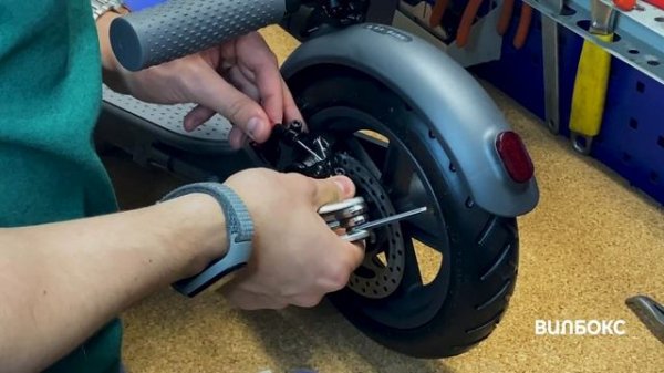 Замена колодок и регулировка тормоза Xiaomi Mijia M365