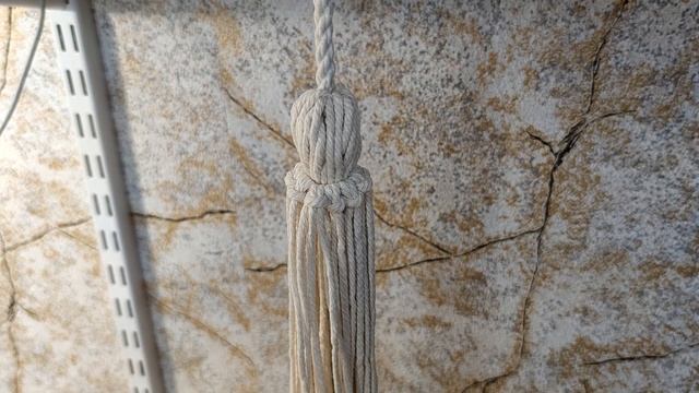 Пошаговый бесплатный мастер класс по плетению кистей для штор.