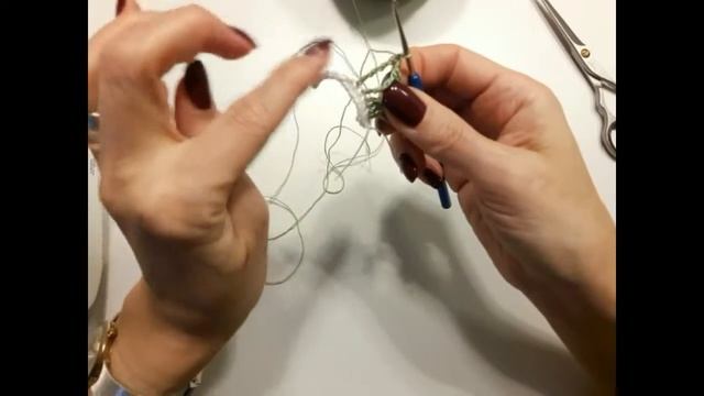 Листочки-Цветочки крючком. Украшение на шапочку крючком смотреть онлайн