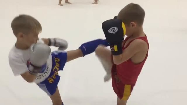 Калашников Иван и Ястребов Арсений