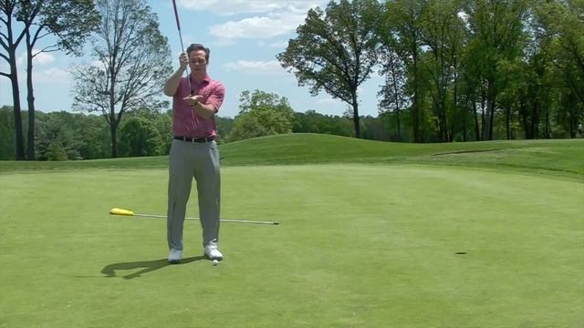Forward press to make more putts. смотреть онлайн