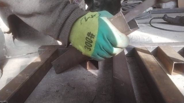 Как стачивать заусенции чтобы не пораниться смотреть онлайн