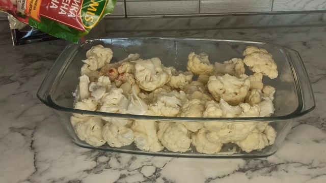 ?Цвітна капуста запечена в духовці з курячим філе. Смачний і корисний рецепт. смотреть онлайн
