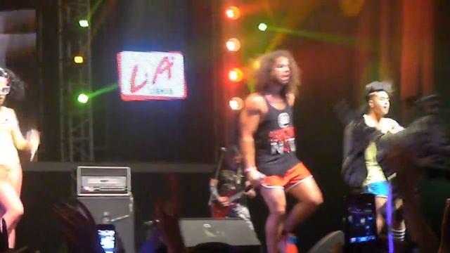 LMFAO live at JAVA SOULNATION JAKARTA 2011 - Put that A$$ to work смотреть онлайн
