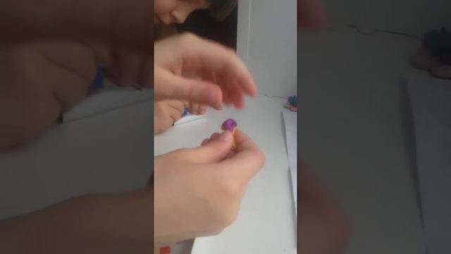 Делаем с Полиной мебель для lps из пластилина смотреть онлайн