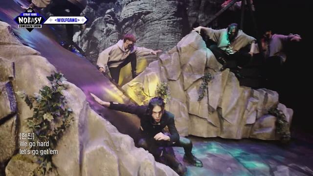 ♬ WOLFGANG - 스트레이 키즈(Stray Kids) | 스트레이키즈 컴백쇼 {NOEASY}