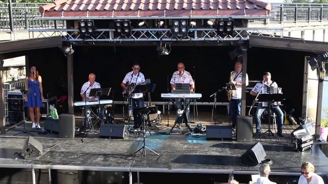 09 08 18 Allsang på Sanden смотреть онлайн
