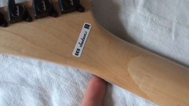Jackson JS32 King V ¿Merece la pena mejorarla? смотреть онлайн