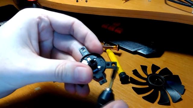 Замена втулки (подшипника) видеокарты смотреть онлайн