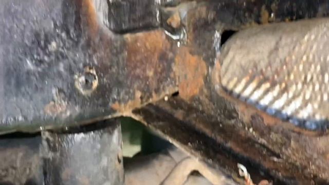 Год после нанесения мастики и антигравия на ржавом пассате! смотреть онлайн