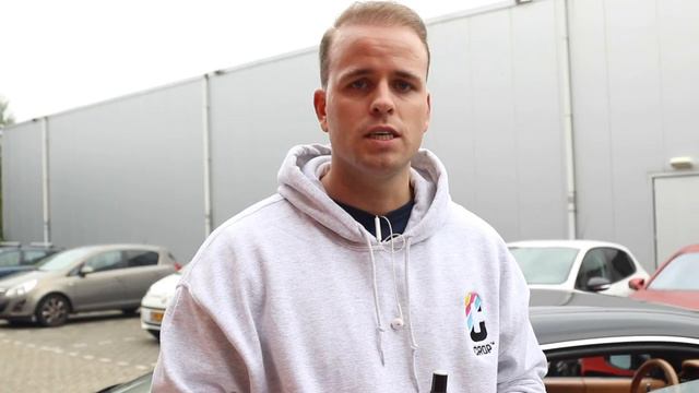 Hoe Gebruik Ik Een Lakstift Autolak Op Kleur? Herstel Zelf Lakschade Aan De Auto! | CROP