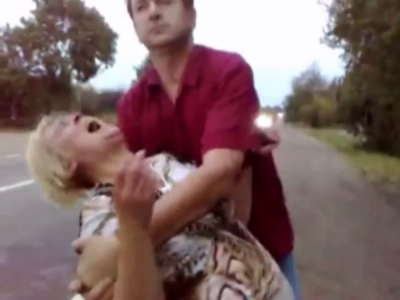 Что нужно знать, садясь с женщиной в машину