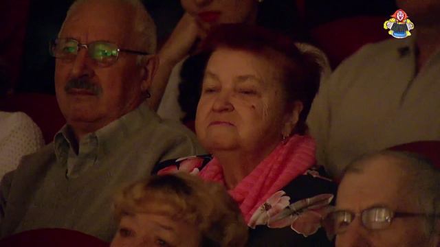 "РОДИМЫЙ КРАЙ" (Плесните щей мне матушка маманя) Валерий Семин в гостях у " Митрофановны ". смотреть онлайн