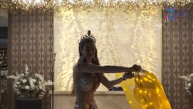 Восточное шоу Сафия ✰ Светодиодное шоу с веерами-вейлами ✰ Сафия-Повелительница Огня NEW смотреть онлайн