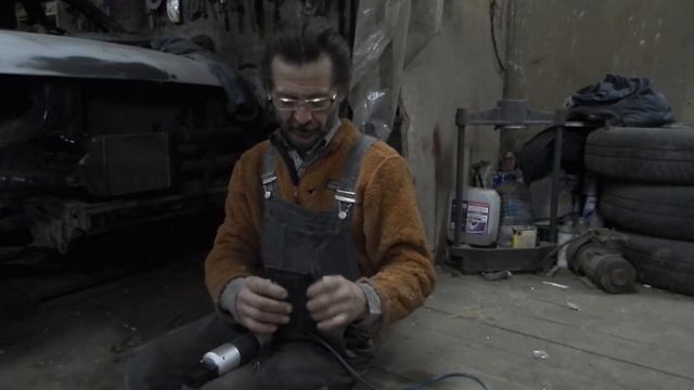 Представляю пневматический кромкогиб и дырокол Licota  в одном флаконе