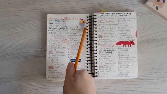 Показываю свои старые ежедневники и блокноты смотреть онлайн