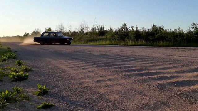 Деревенский дрифт.Ваз 2105 смотреть онлайн