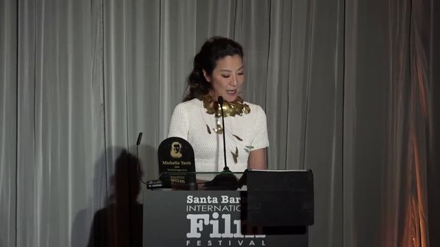 2022 Kirk Douglas Award - Michelle Yeoh Award Speech смотреть онлайн