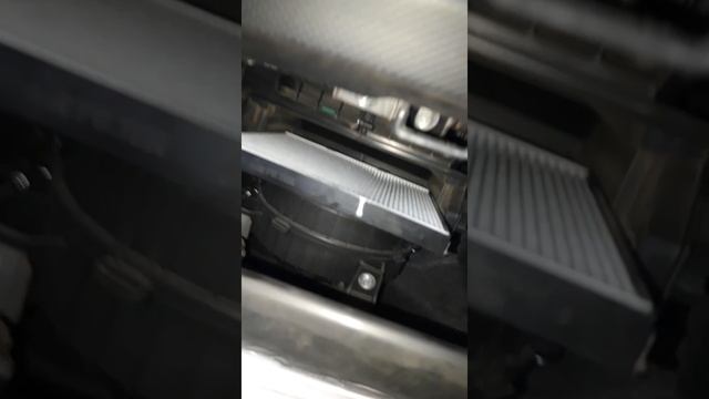 Hyundai Solaris замена масла ДВС фильтров замена ступичного подшипника замена тормозных дисков смотреть онлайн