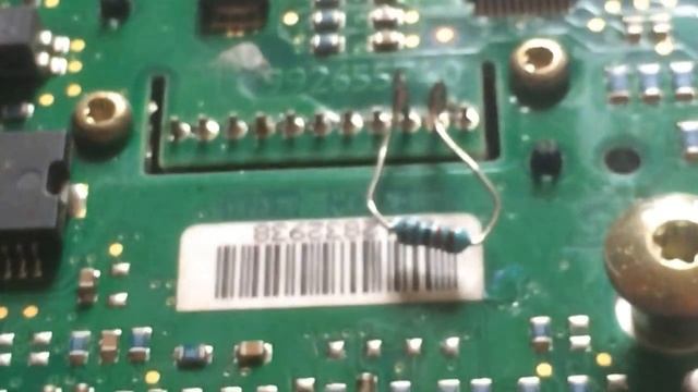 Fixing of air mass flow sensor Mercedes A140 смотреть онлайн