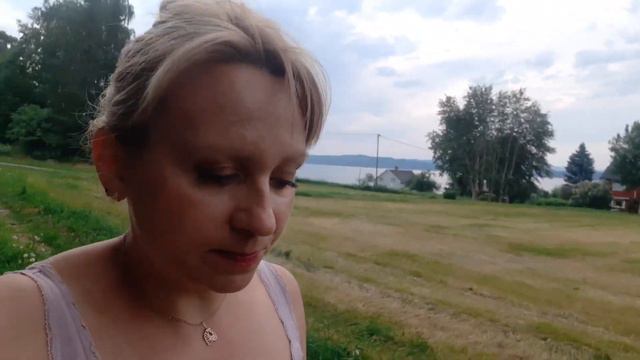 Хотелось показать средний палец.😱🥶🤣 смотреть онлайн