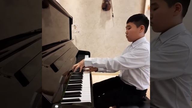 B.Erkhembayar, Chopin - Mazurka, Op. 63 No. 3, Mozart - Rondo Alla Turca /Turkish March/ смотреть онлайн