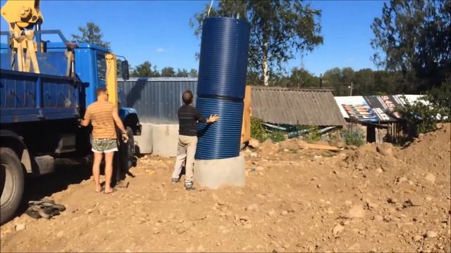 Углубление колодца пластиковыми кольцами