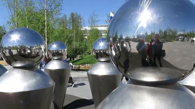 Прогулка по Москве 9 мая. Парк Зарядье и Пушкинская площадь. смотреть онлайн