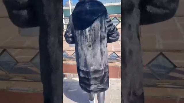 Норковая шуба с капюшоном смотреть онлайн