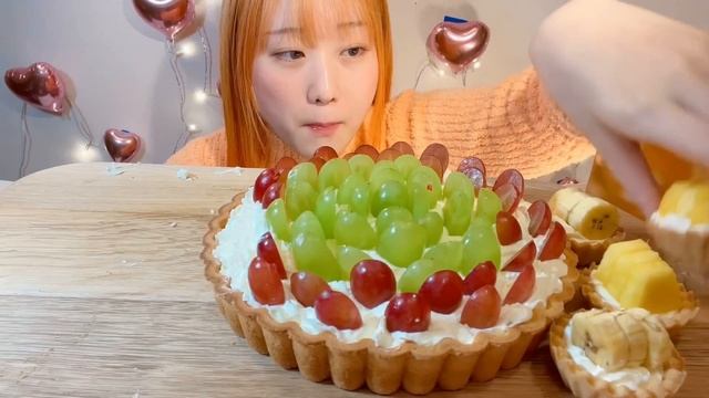 ASMR 苺タルトにブドウタルト、バナナタルトとパインタルト Fruit Tarts【日本語字幕】【咀嚼音/ Mukbang/ Eating Sounds】 смотреть онлайн