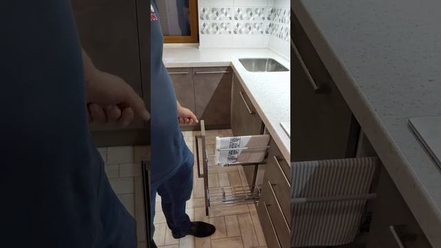 угловая кухня с выходом на окно смотреть онлайн