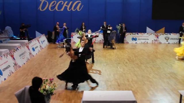 Танго, 1/4, Взрослые + молодежь смотреть онлайн