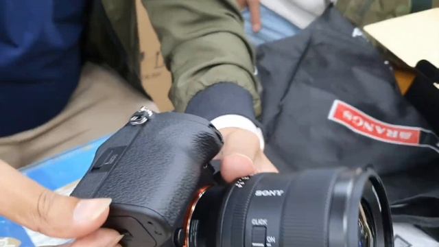 Sony A7 iv With Sony FE 35mm F/1.4 G Master ??? #Sony_Mirror_Less_Camera #Sony #Lens смотреть онлайн