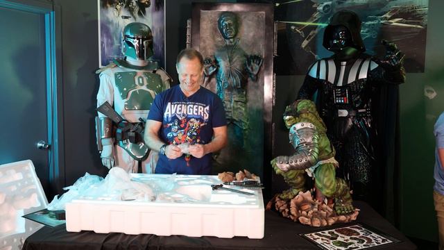 Amazingly Detailed Planet Hulk Unboxing! смотреть онлайн