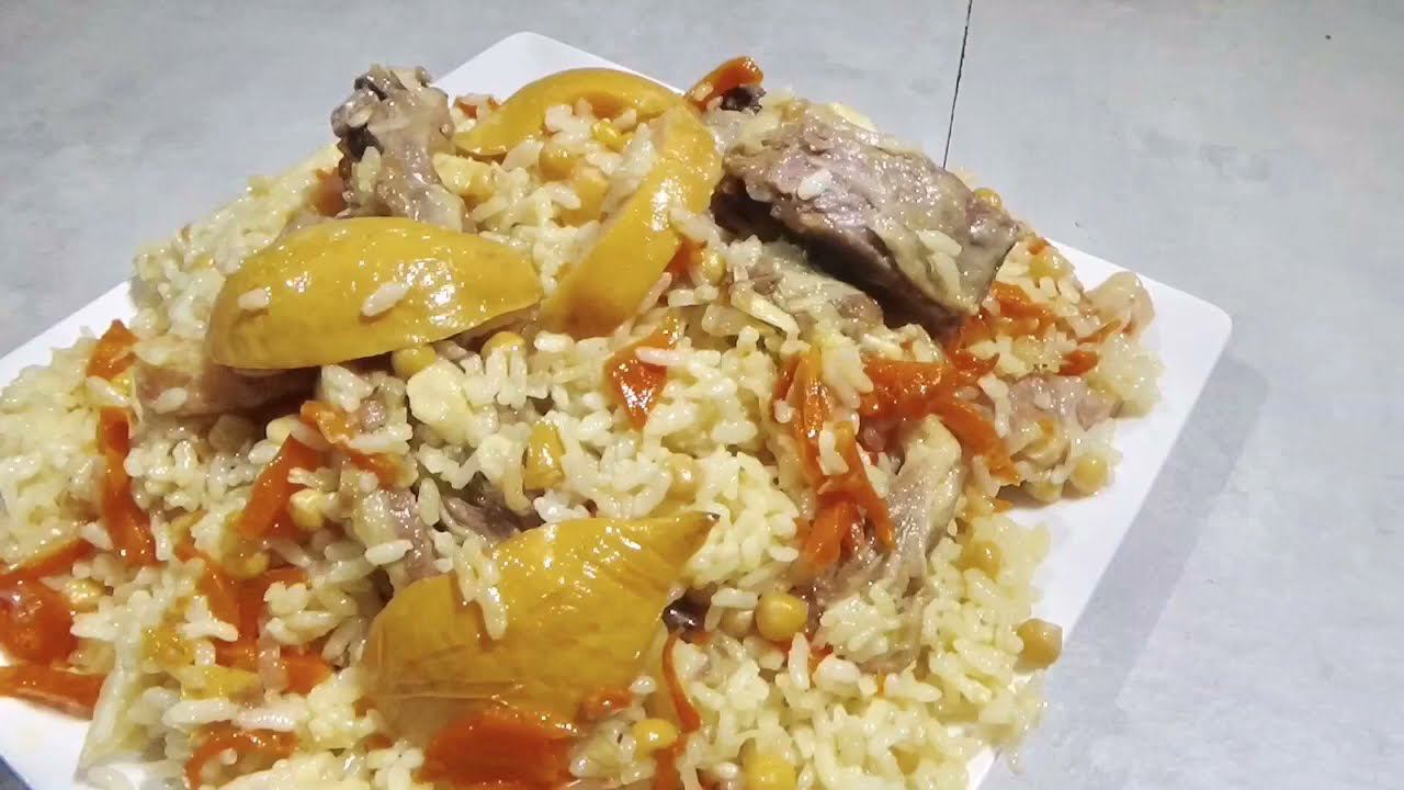 ПЛОВ С НУТОМ И АЙВОЙ.