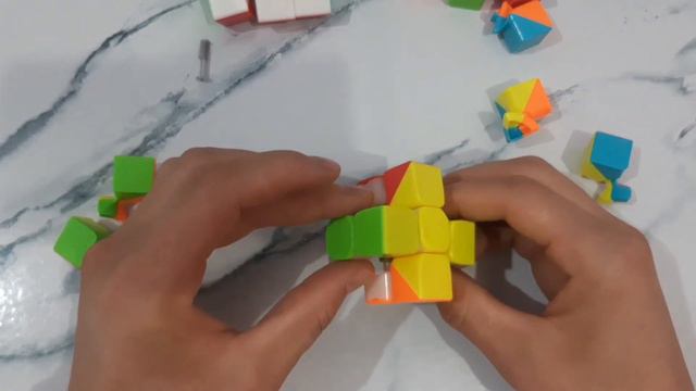 Buzilib qolgan 3x3 ni yig'ish darsi смотреть онлайн