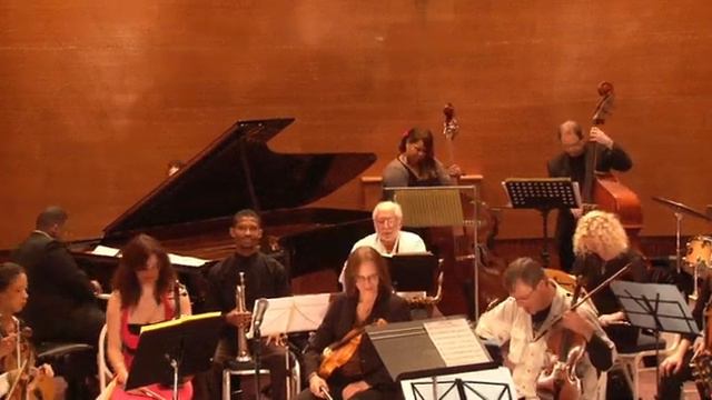 Cape Town Goema Orchestra performing Birthdays by Charles Lazar смотреть онлайн