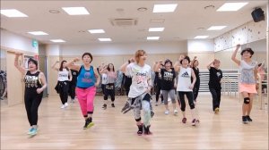 Утренняя танцевальная разминка. Zumba warm up Zumba Korea TV