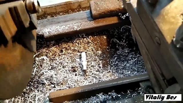 Разбираем автомобильную свечу зажигания. смотреть онлайн