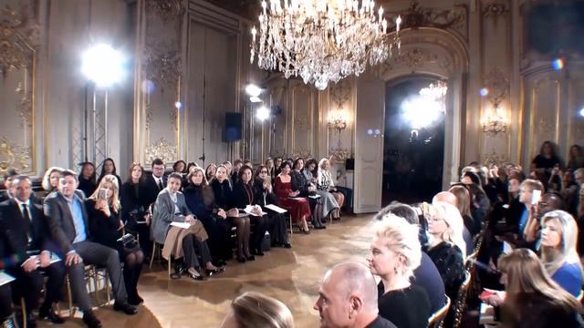 Красивые вечерние платья - дизайнеры одежды смотреть онлайн